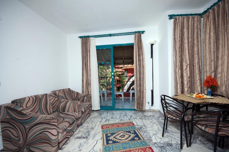 Grand Aquarium Apart Icmeler Exterior foto